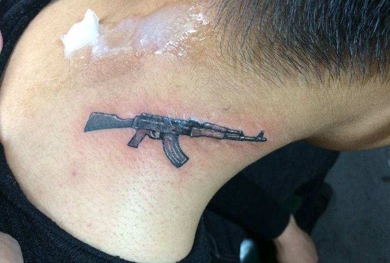 AK47差4倍镜纹身图片