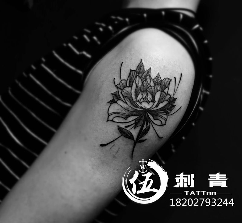 素花纹身图片_手臂纹身图案