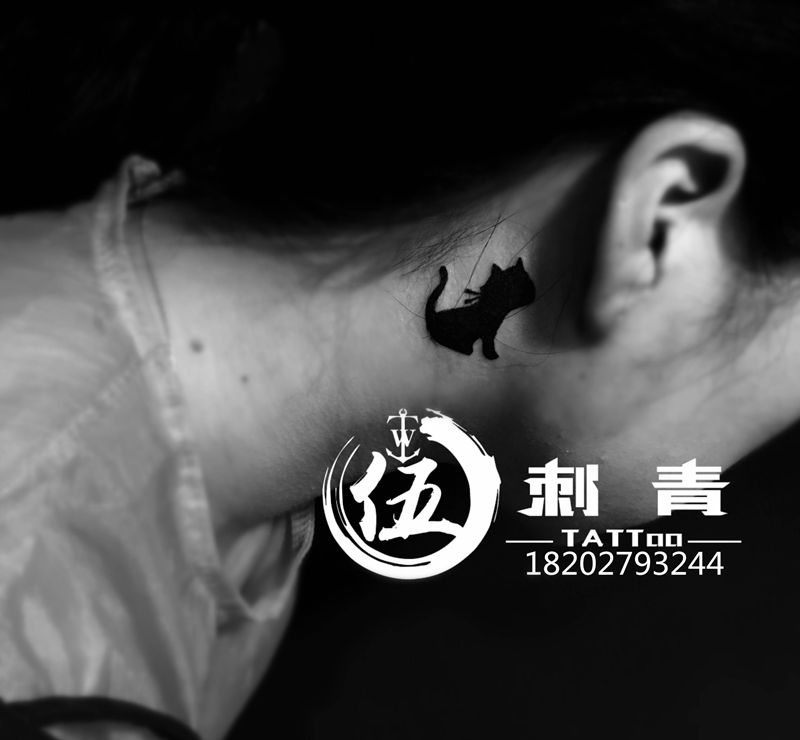 猫纹身图片_耳朵纹身图案