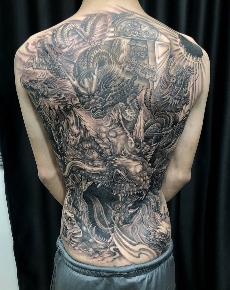 九龙拉棺纹身图片_背部腰部新传统欧美写实龙棺材九龙拉棺纹身图案