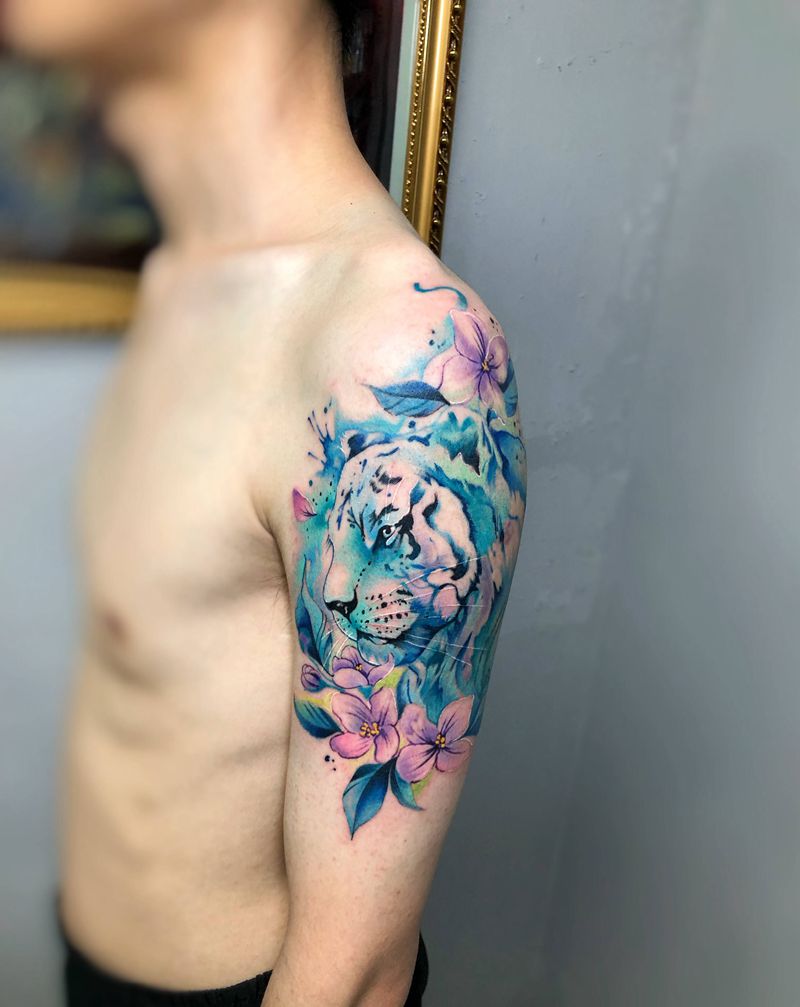 虎，老虎纹身图片_手臂手部水彩水墨老虎虎樱花纹身图案