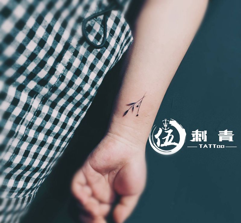 小清新纹身图片_手部纹身图案