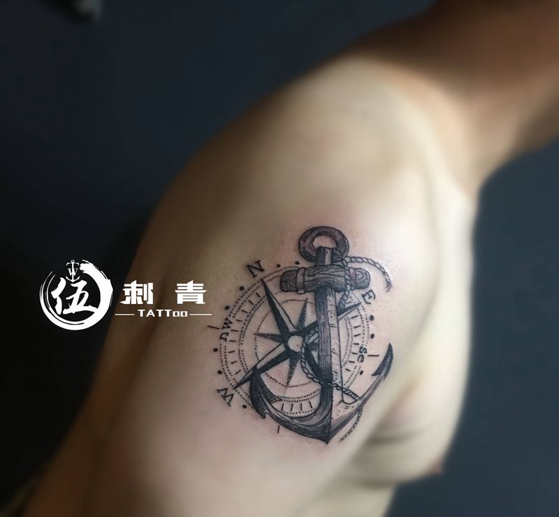 船锚纹身图片_手臂纹身图案