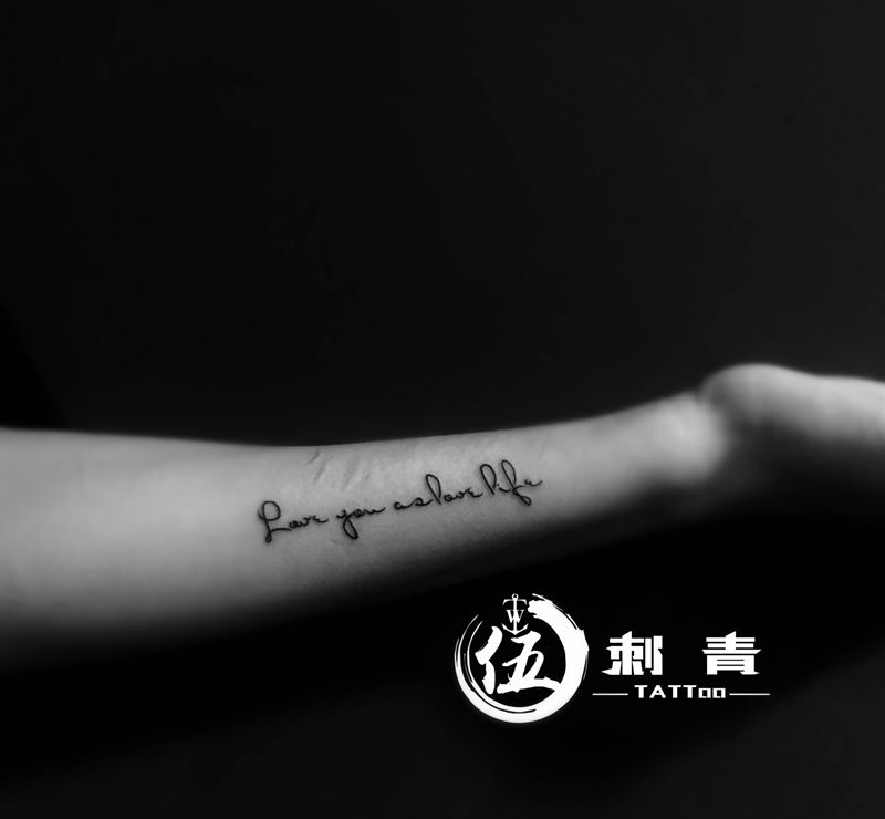 英文纹身图片_手部纹身图案