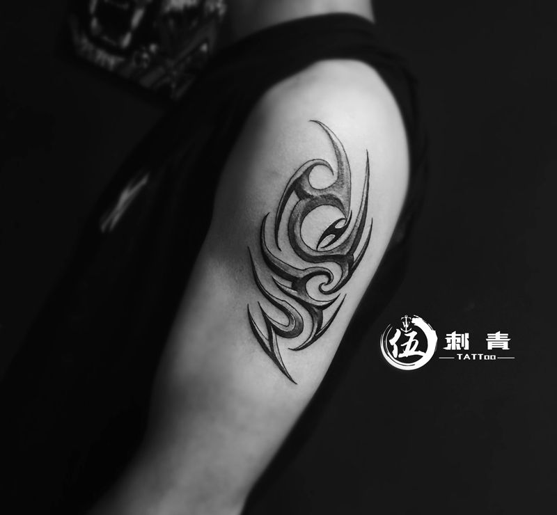 图腾纹身图片_手臂纹身图案