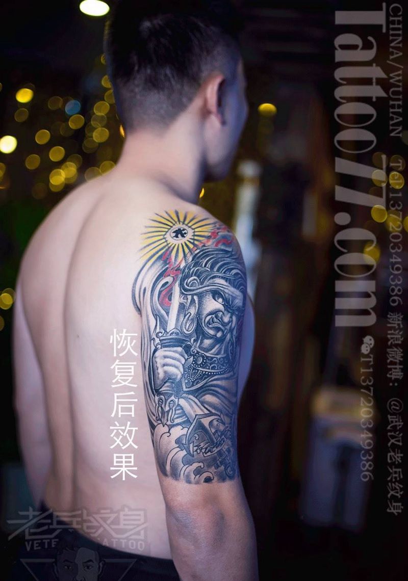 大臂传统纹身作品纹身图片