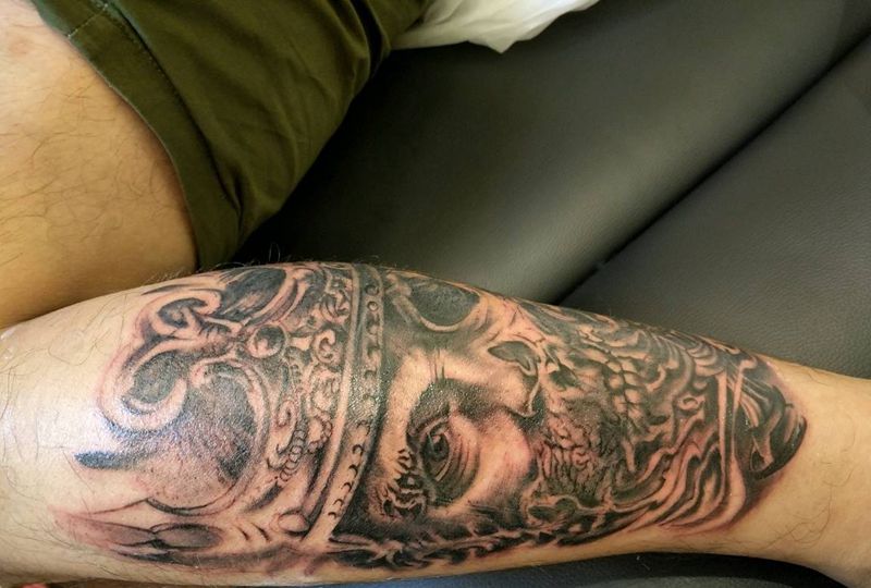 黑灰人物纹身图片