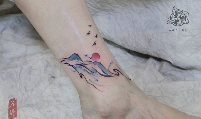 抽象山水纹身图片_腿部水墨水彩山水抽象意识流纹身图案