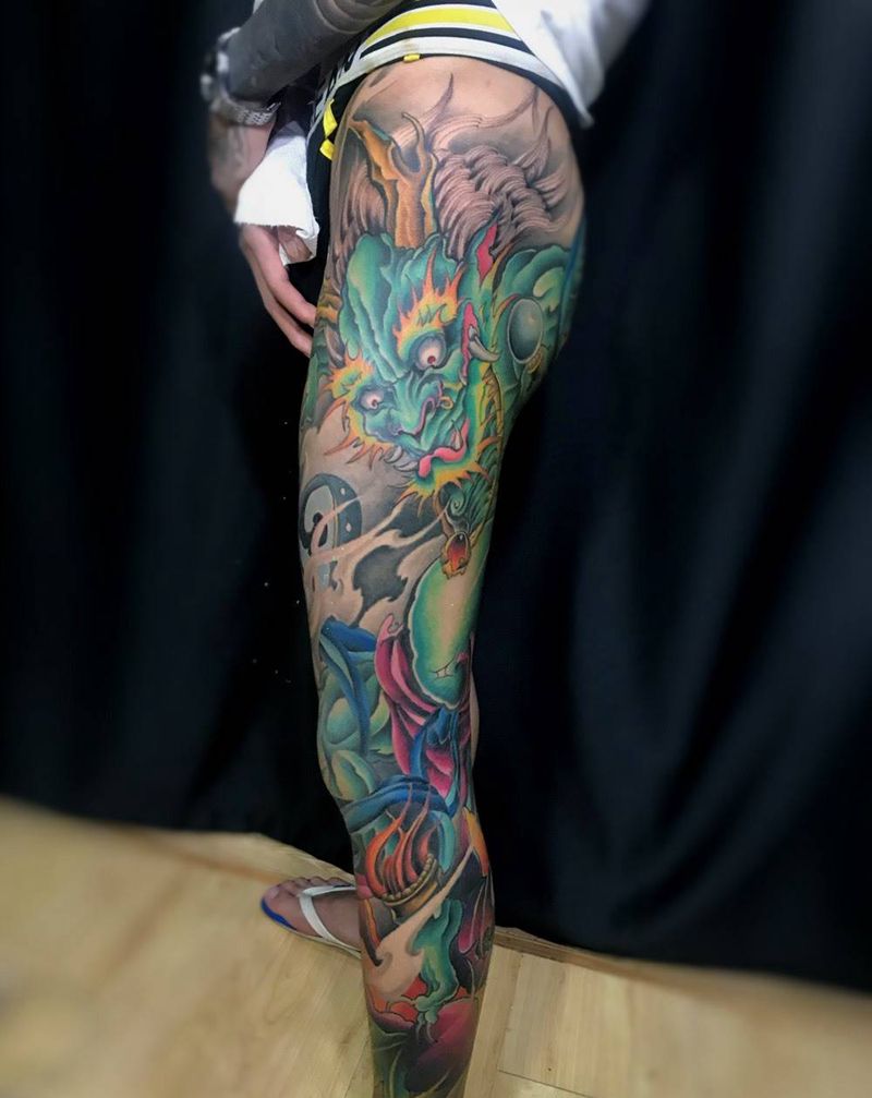 雷神花腿纹身图片_腿部脚部新传统重彩雷神花腿纹身图案