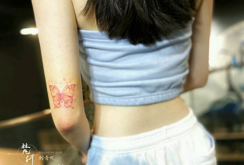 彩蝶纹身图片_手臂蝴蝶纹身图案