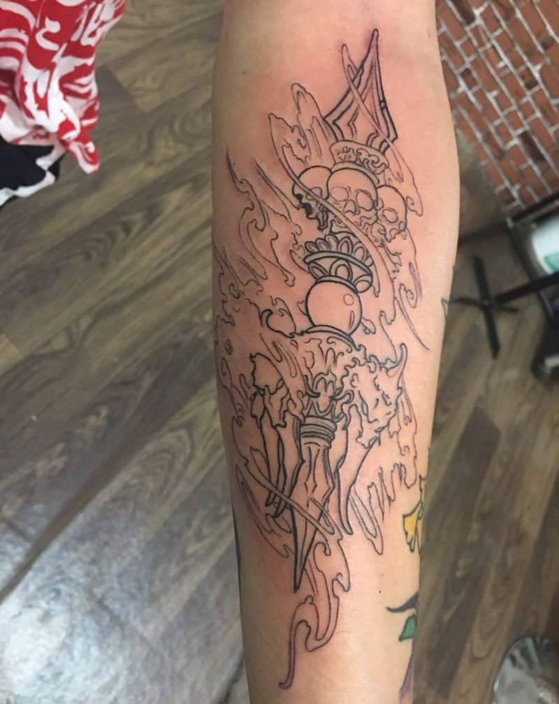 降魔杵线条纹身图片