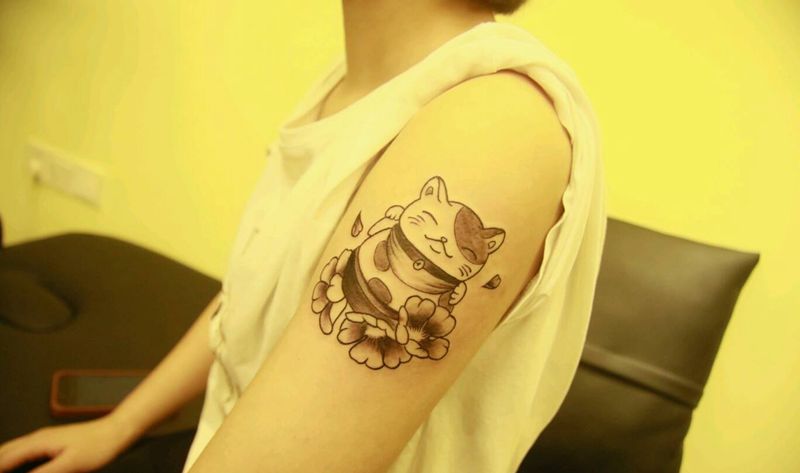 招财猫纹身图片