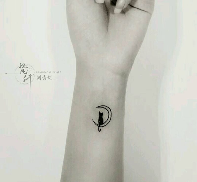 小清新纹身图片_手臂猫纹身图案