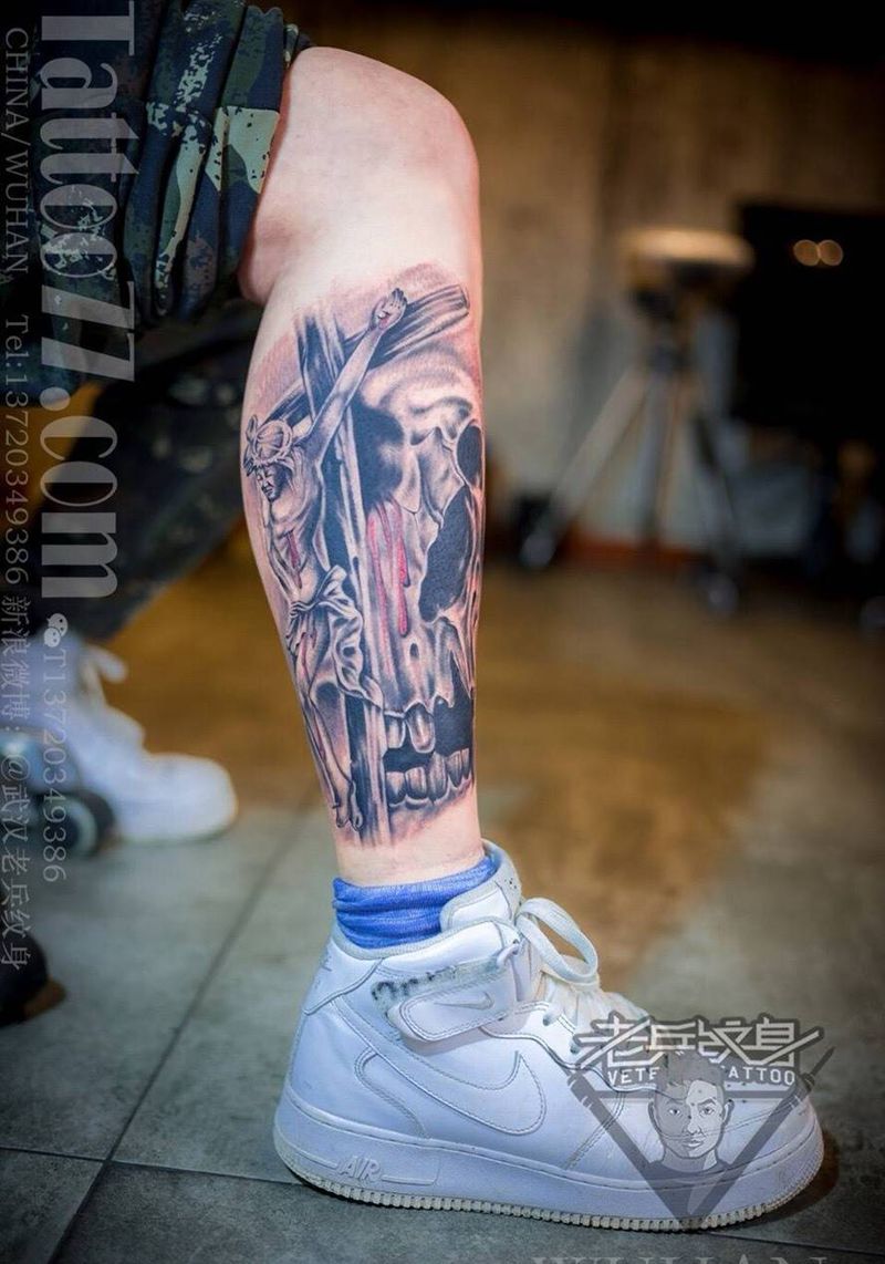 小腿耶稣纹身作品纹身图片_腿部欧美人物宗教纹身图案