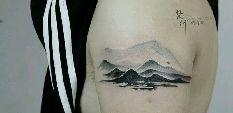 遮盖纹身图片_手臂新传统水墨山川河流纹身图案