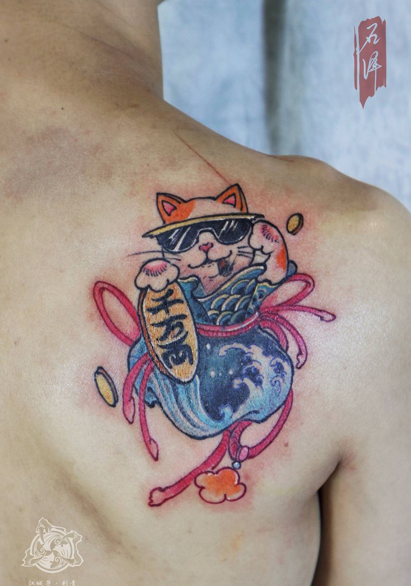 招财猫·遮盖纹身图片_背部New School纹身图案