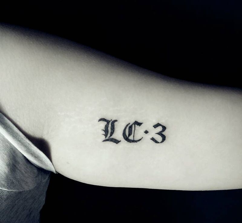 小字母纹身图片