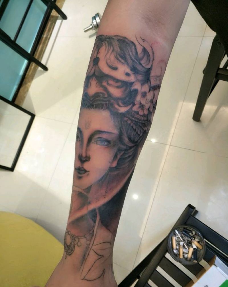 艺伎，未完纹身图片