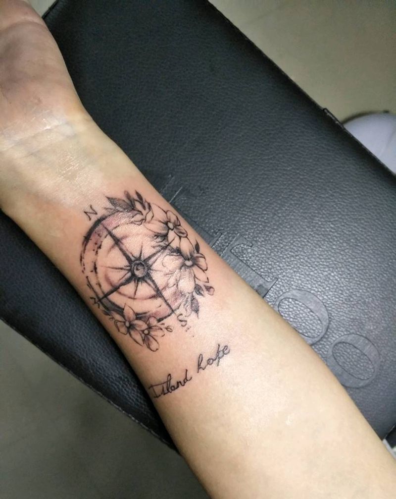 指南针纹身图片