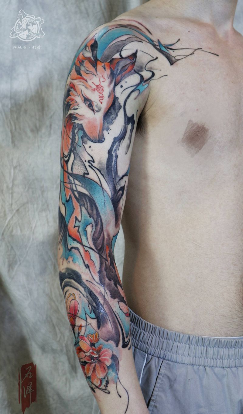 狐面花臂纹身图片_手臂新传统纹身图案