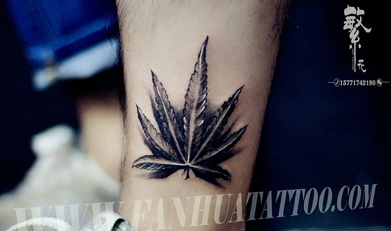 大麻叶纹身图片_腿部欧美植物静物成品纹身图案