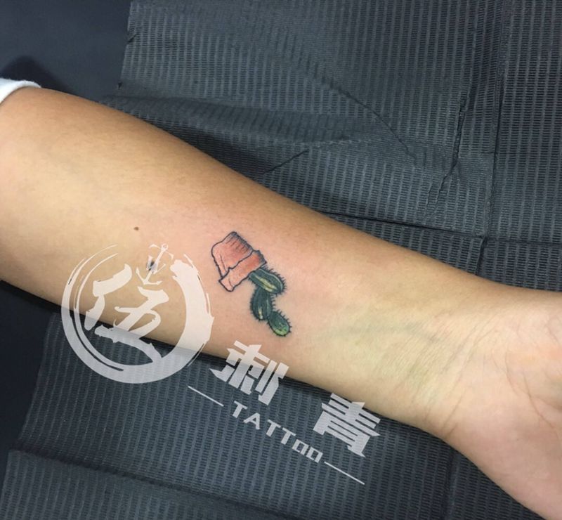 仙人掌纹身图片_手臂纹身图案