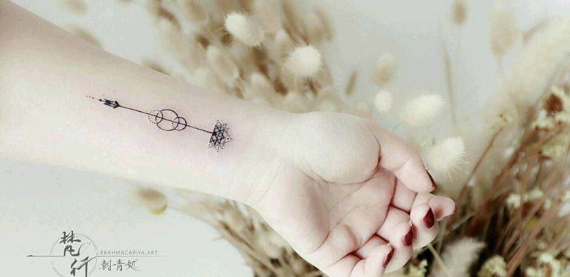 小清新纹身图片_手臂纹身图案