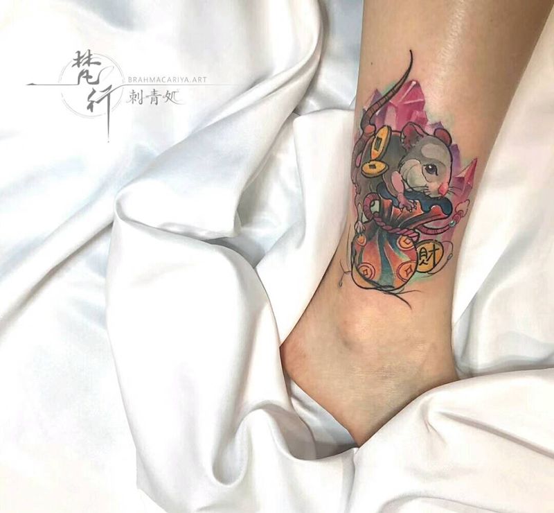 招财小老鼠遮盖纹身图片_腿部老传统老鼠纹身图案