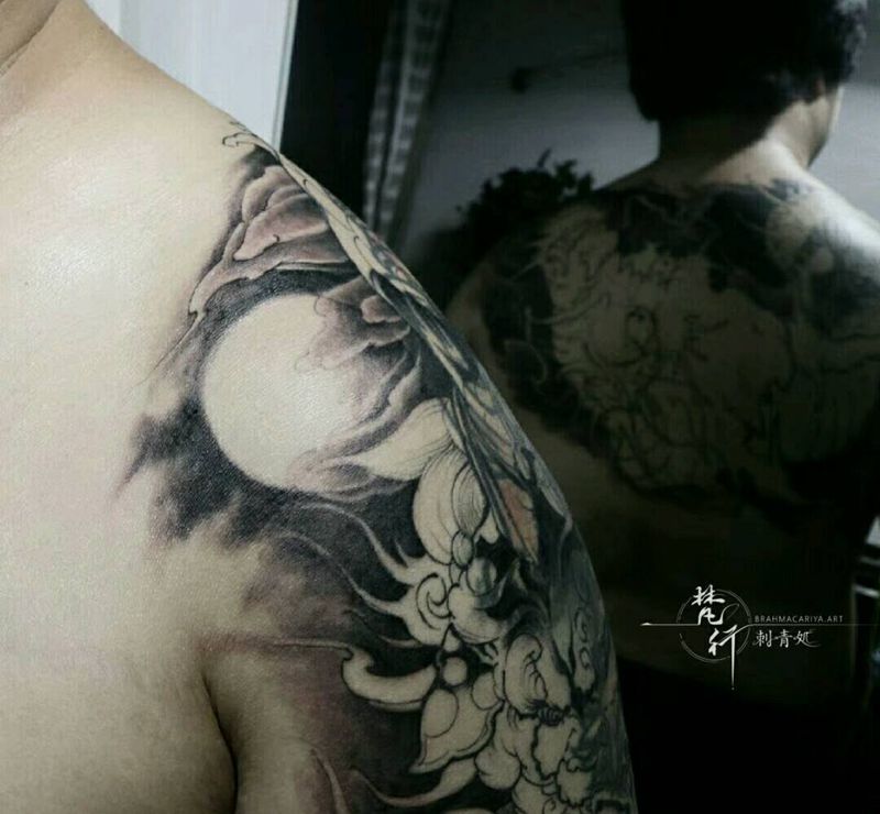 大遮盖未完工纹身图片