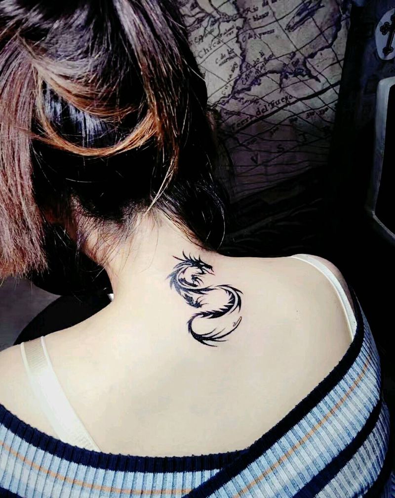 图腾龙纹身图片