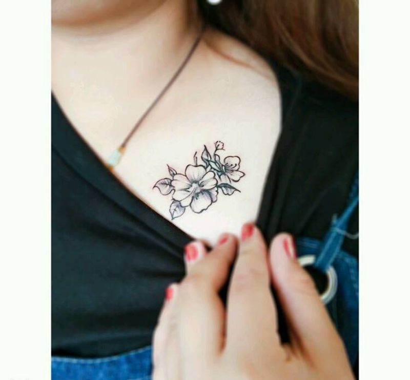 花纹身图片_肩部清新植物成品纹身图案