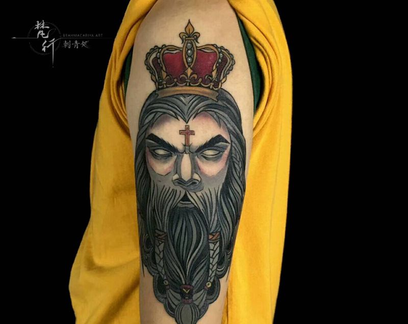国王纹身图片_手臂新传统人物纹身图案