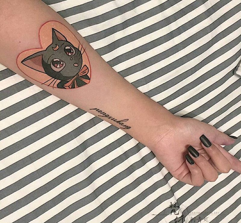 快乐的海盗纹身图片_手臂新传统水彩纹身图案