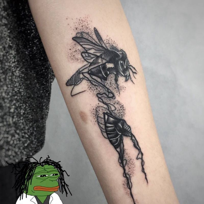 小蜜蜂 暗黑纹身图片