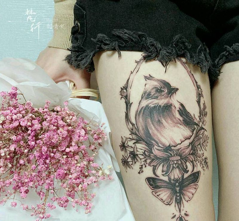 花鸟纹身图片_腿部新传统水墨花鸟纹身图案