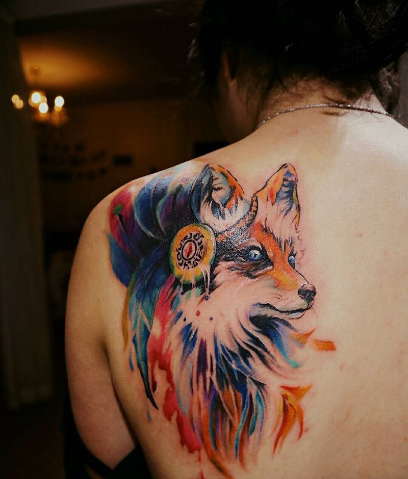 遮盖·狐狸纹身图片_背部清新动物水彩成品纹身图案
