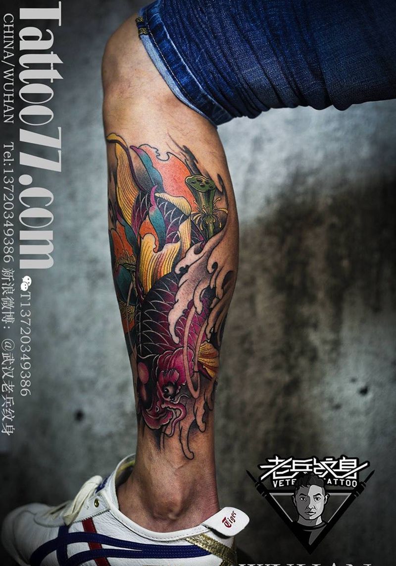 小图彩色鲤鱼纹身纹身图片_成品腿部传统动物纹身图案