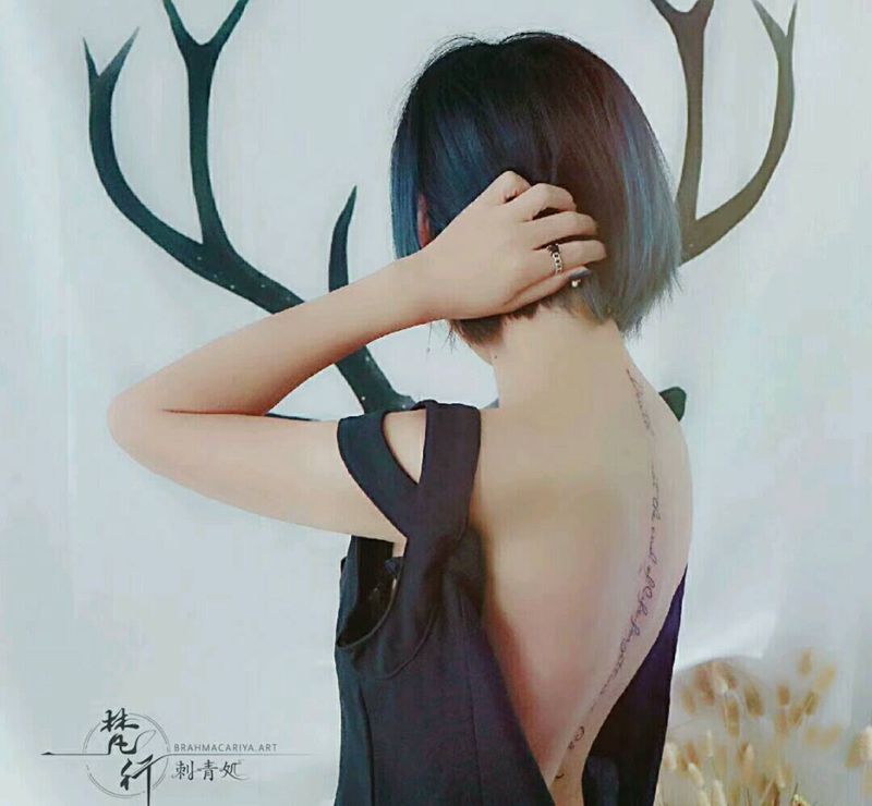 英文字母纹身图片