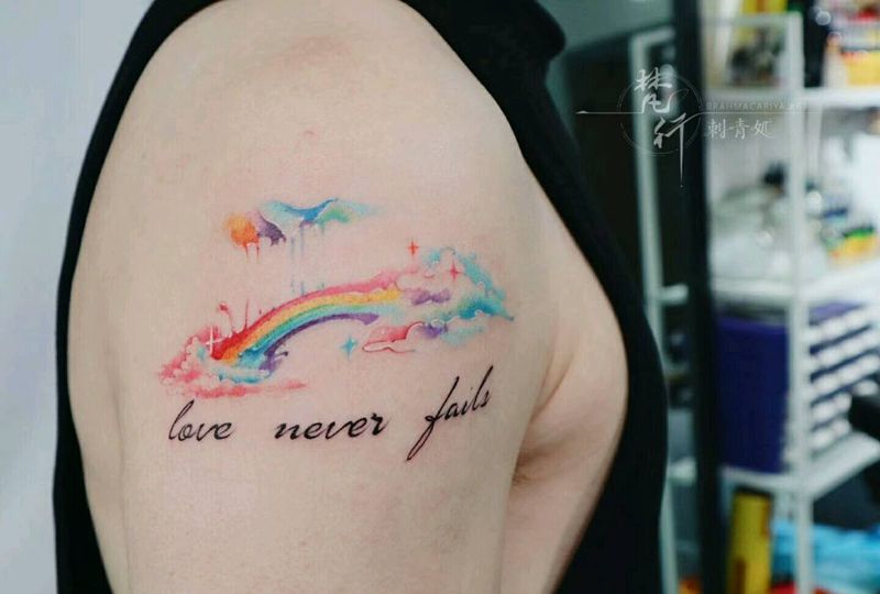 彩虹纹身图片_手臂新传统水彩彩虹星⭐纹身图案