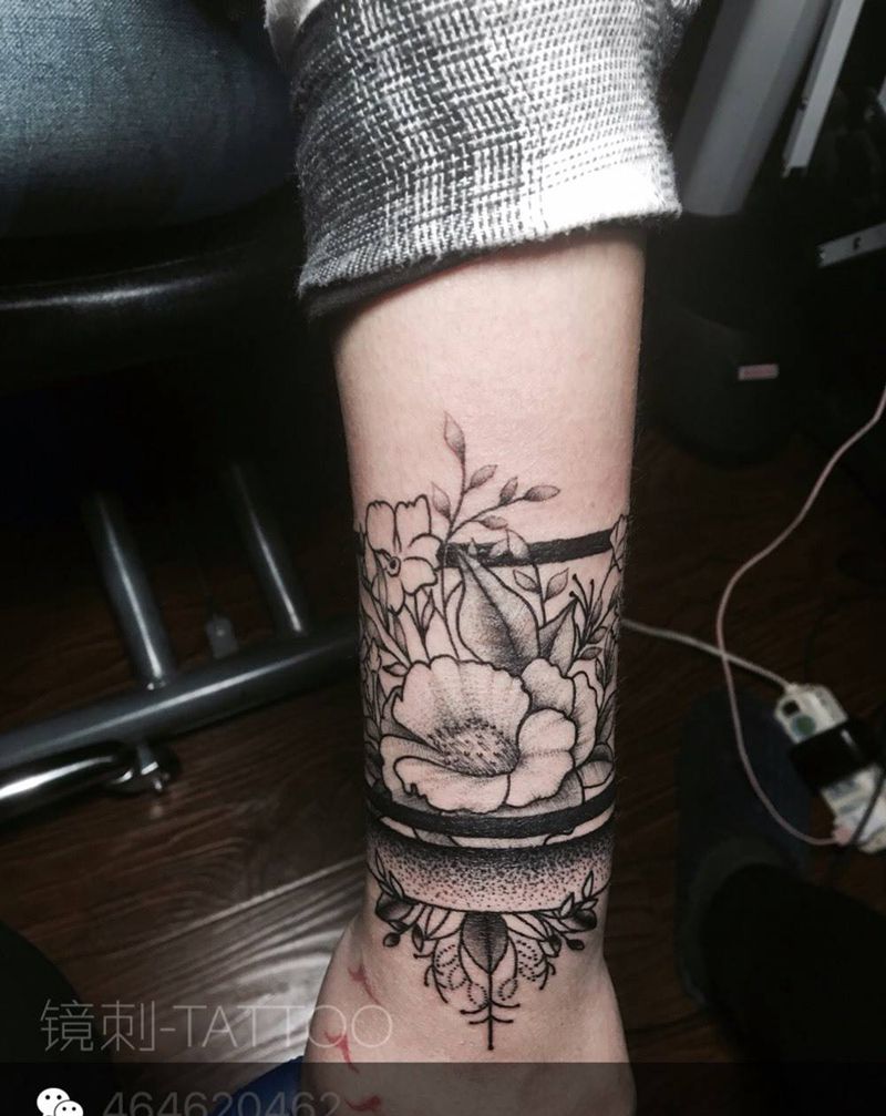 花纹身图片_成品手稿腿部手臂手部写实欧美清新几何植物纹身图案