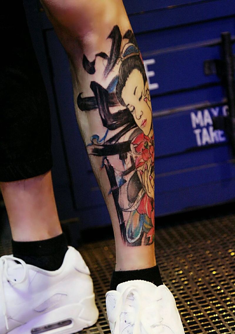 小腿艺妓遮盖纹身图片_腿部传统国画人物原创中国风成品纹身图案