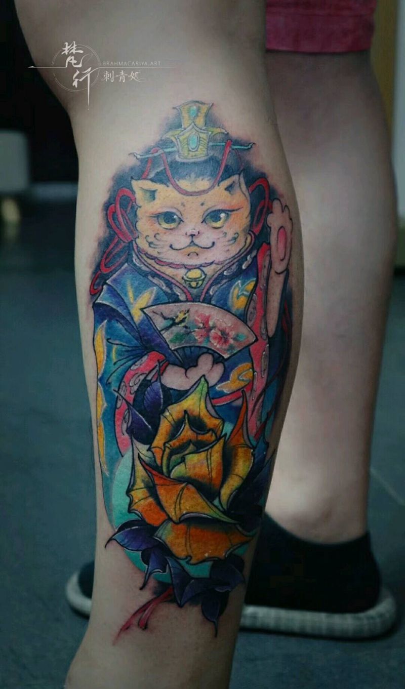猫纹身图片_腿部老传统水彩猫扇子纹身图案