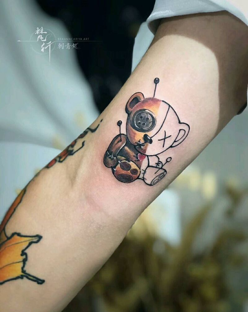 小熊纹身图片_手臂新传统水彩小熊纹身图案