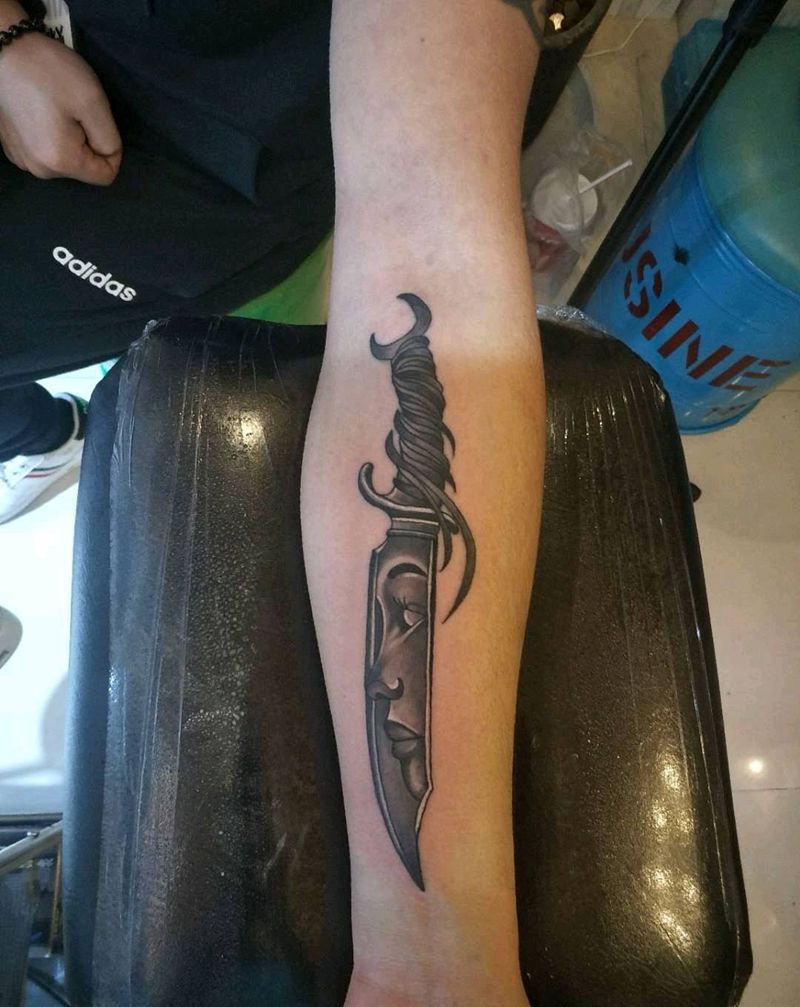 匕首纹身图片