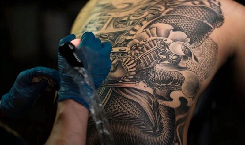 战龙关公纹身图片_成品背部传统人物原创鬼神纹身图案