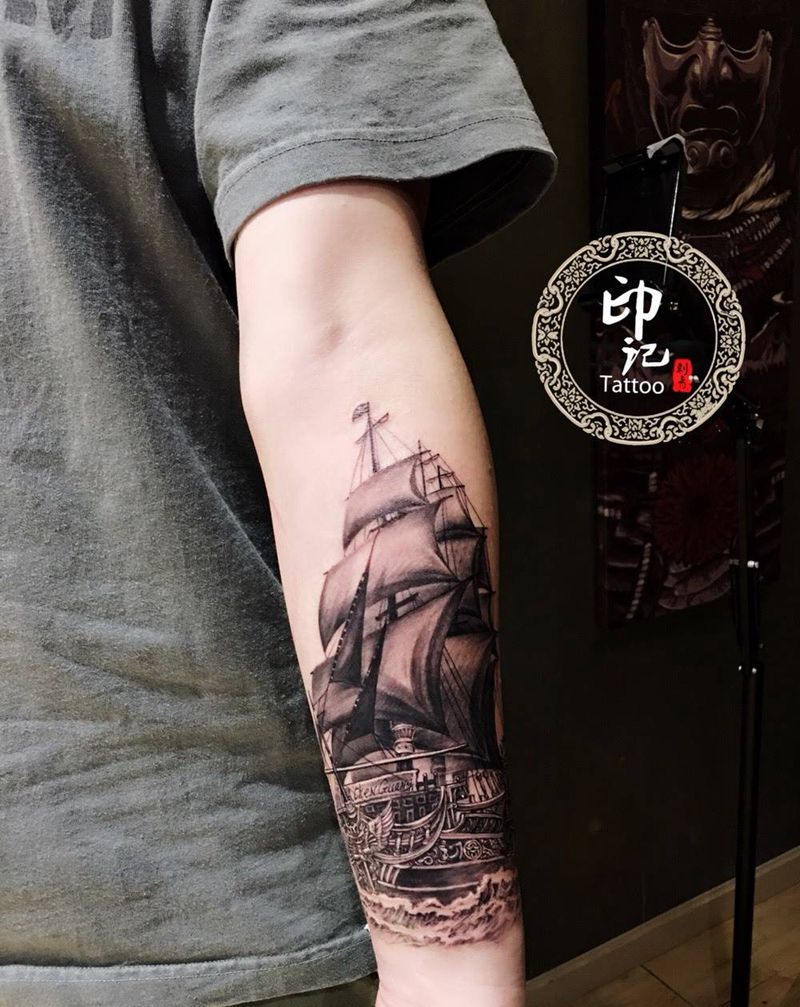 小臂帆船未完工纹身图片