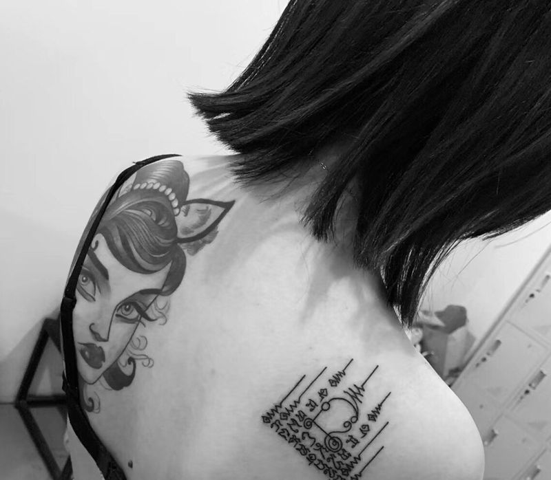 今日作品更新#法力刺符#幸运福纹身图片_肩部纹身图案