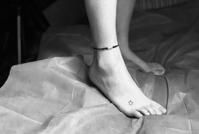 今日作品更新#小星星✨纹身图片_脚部纹身图案