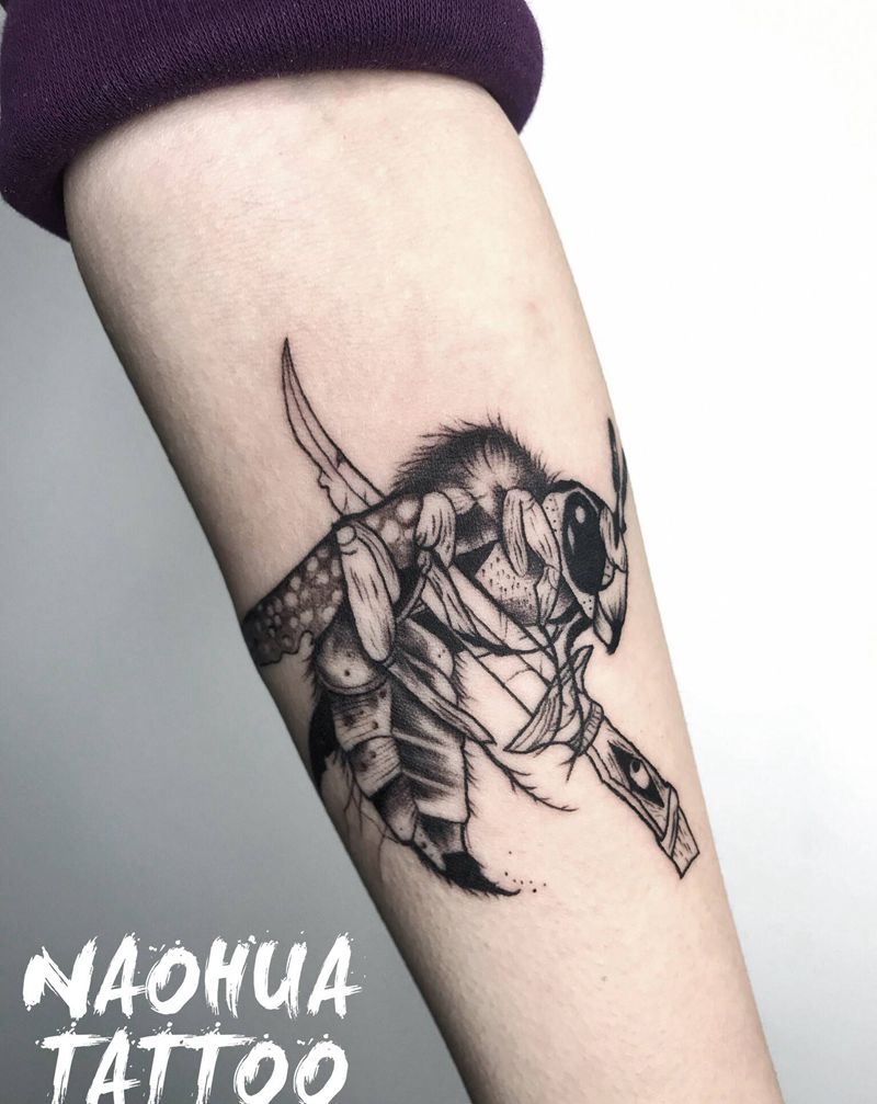 大黄蜂纹身图片_手臂New School纹身图案