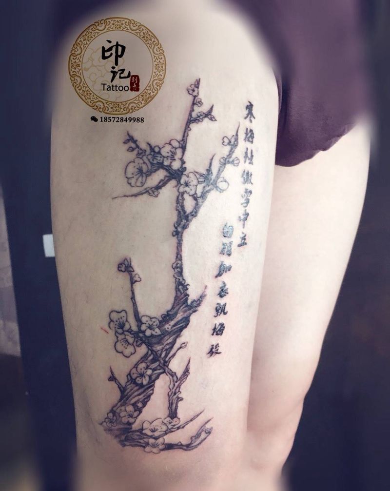 原创梅花纹身图片_成品腿部清新写实国画植物纹身图案